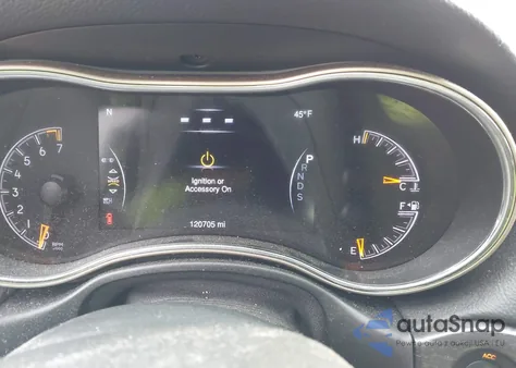 2015 Jeep Grand Cherokee Laredo z USA, uszkodzony, nr VIN 1C4RJFAG2FC211906